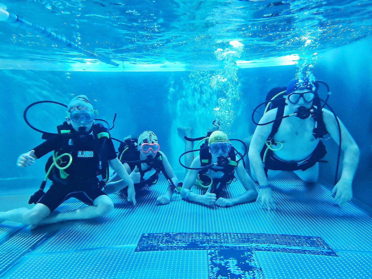W Aquapark Neptun odby艂y si臋 zaj臋cia z nurkowania